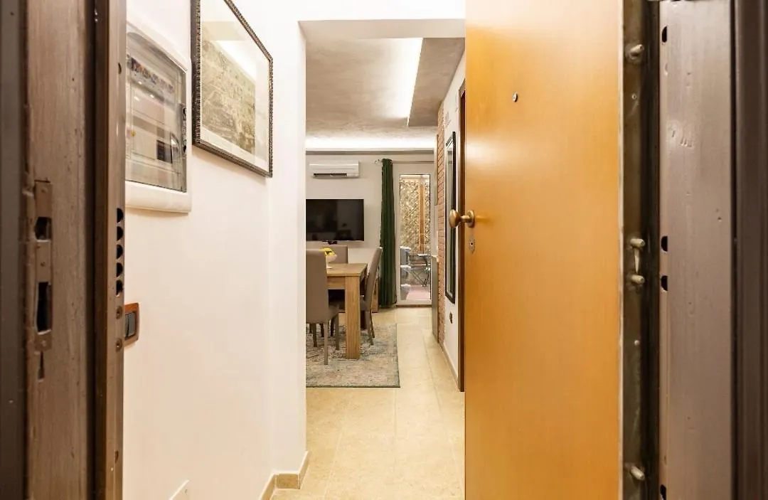 Da Laura A Ponte Vecchio Apartment Florence Italy